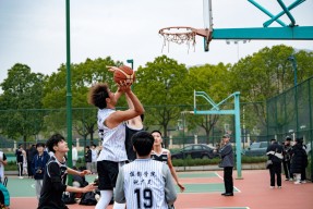九州体育-福建男篮稳操胜券,不惧对手围攻